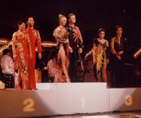 �͂��߂ē��{��ɁI�@�����قɂ�